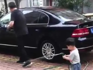 宽容的力量，熊孩子与迈巴赫的温馨故事